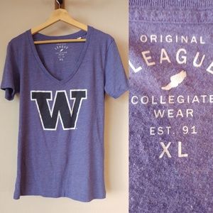 🙈UW University of Washington Collegiate V-Neck